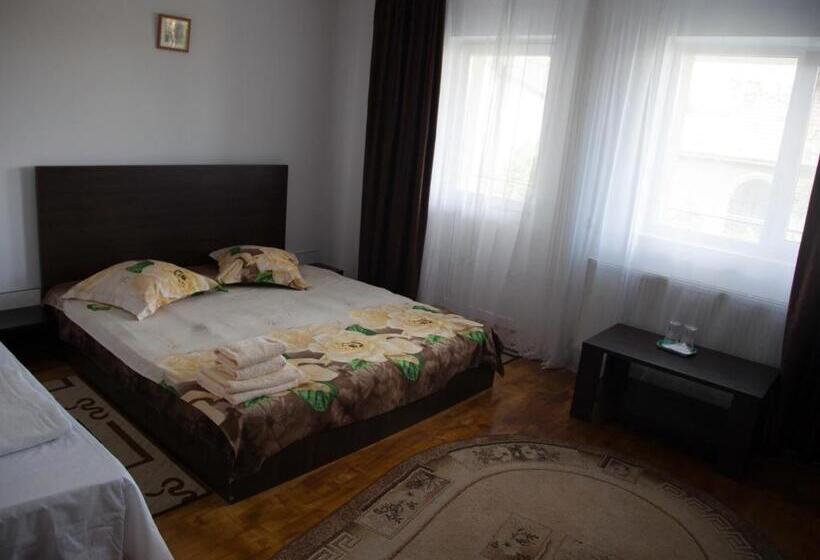 پانسیون Vila Victoria