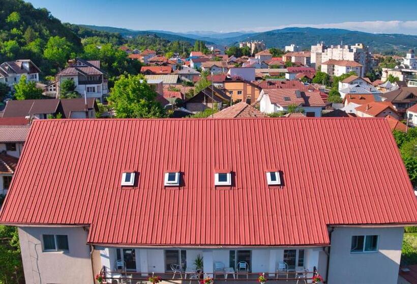 پانسیون Vila Victoria