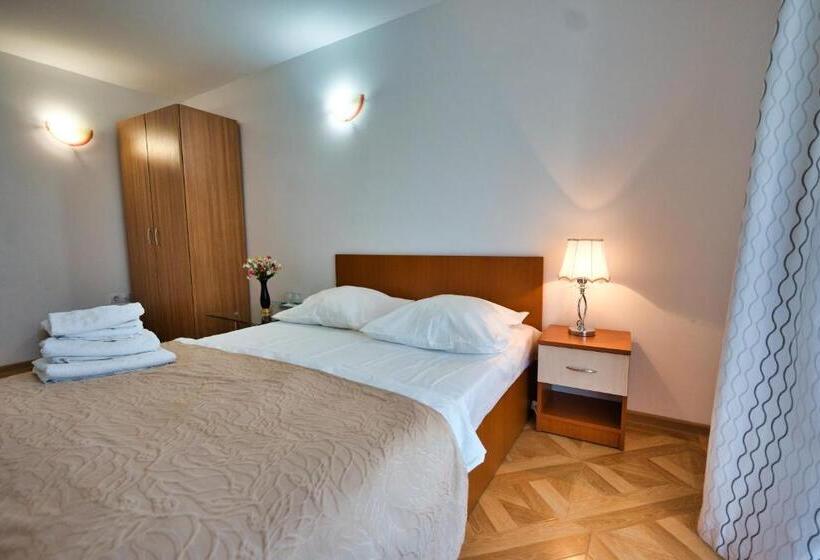 پانسیون Vila Victoria