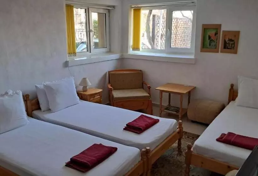 ペンション стаи за гости пламена