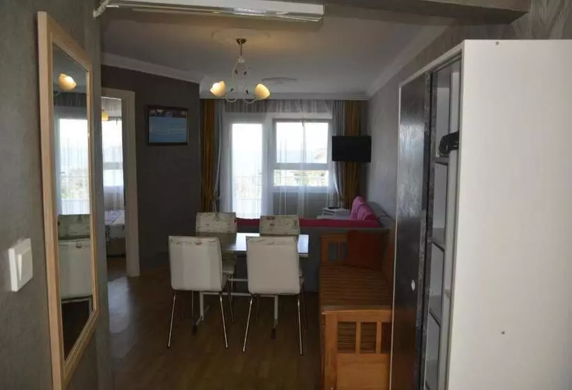 Majatalo Ege Apart &