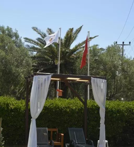 Majatalo Ege Apart &