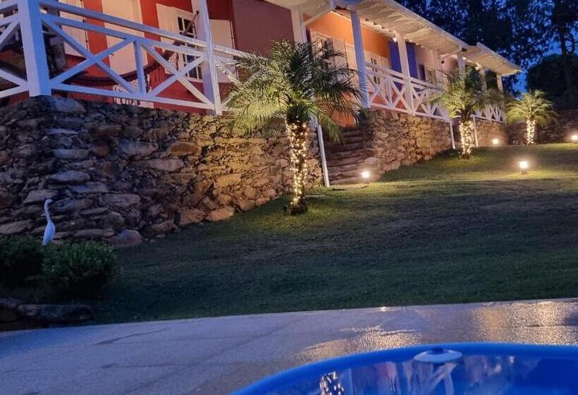 Pension (Hôtel basse catégorie) Biz & Biu Pousada Lavras Novas