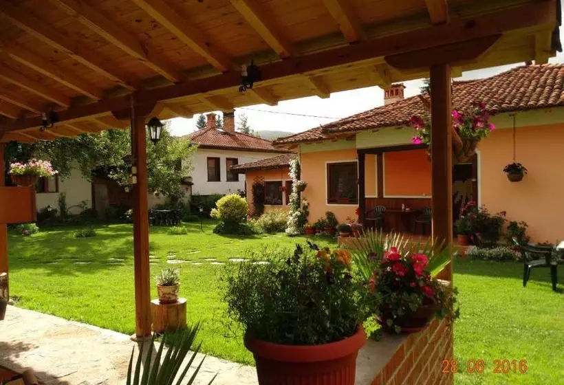 Majatalo Bobi Guest House