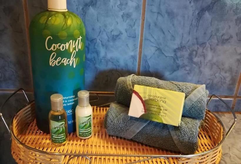 پانسیون Encantada Guest House