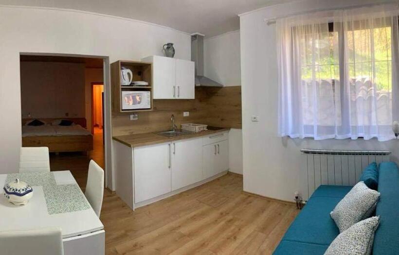 پانسیون Guesthouse Sanabor