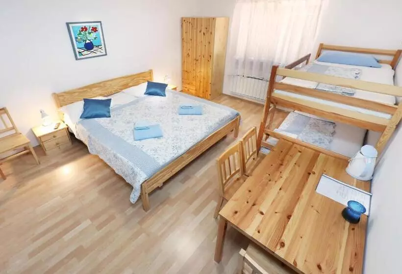 پانسیون Guesthouse Sanabor