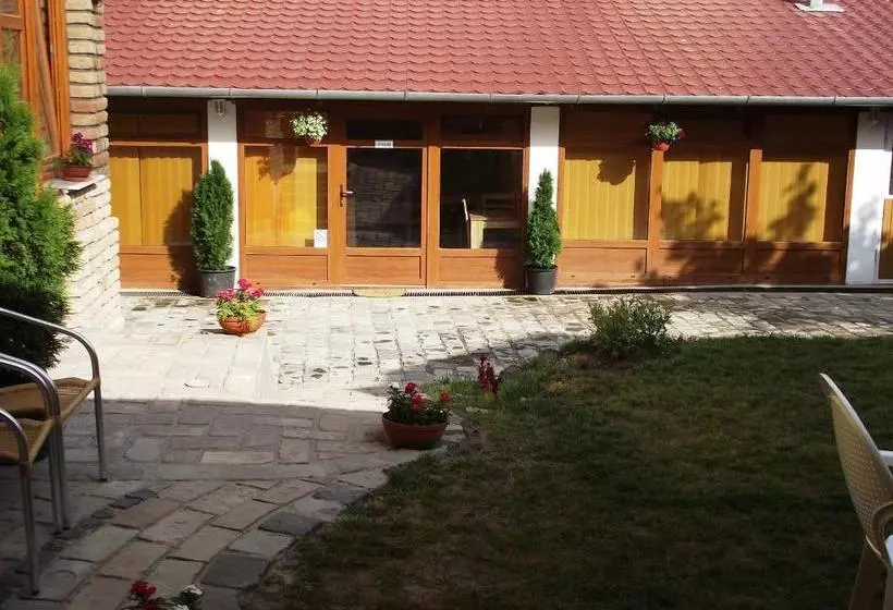 Majatalo Mediterrán Vendégház