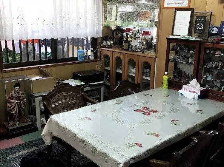 Majatalo Minshuku Shizu