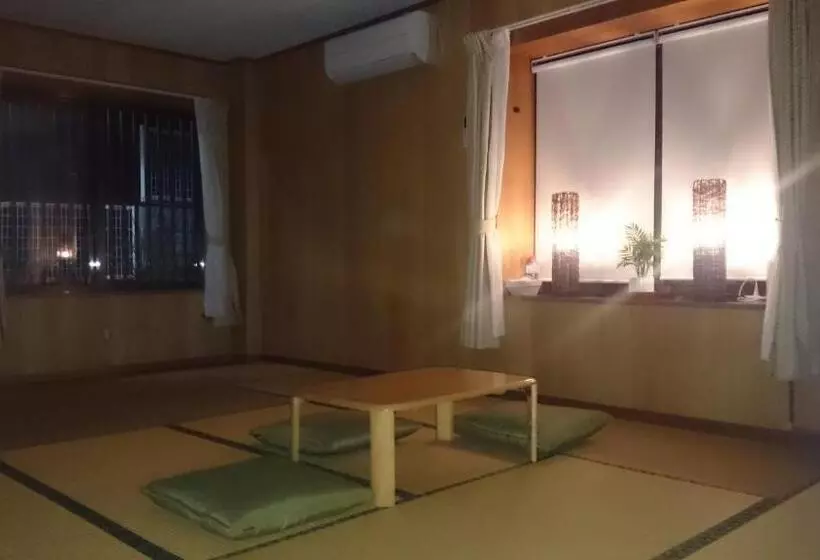 Majatalo Minshuku Shizu