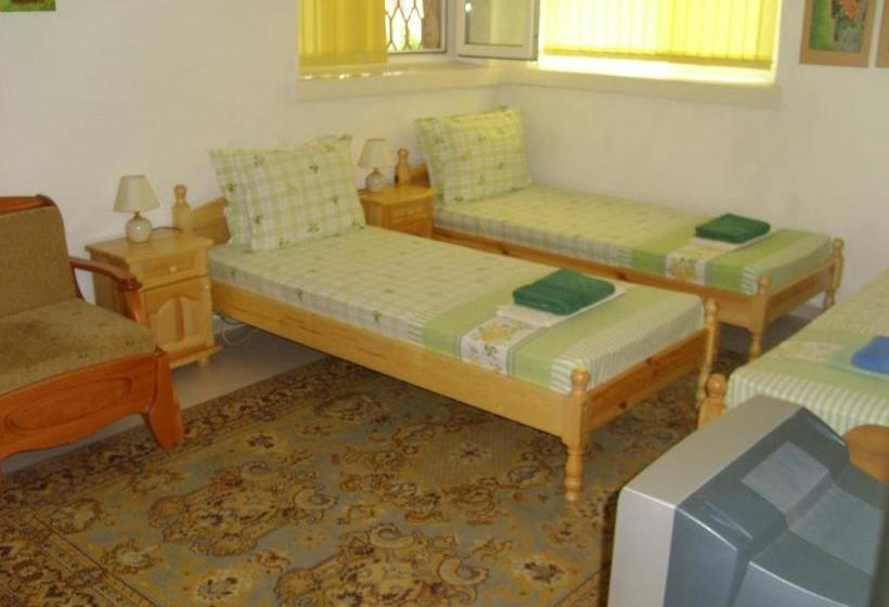 ペンション стаи за гости пламена