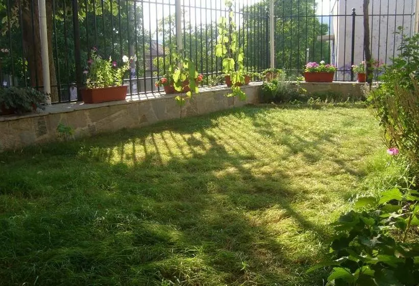 ペンション стаи за гости пламена