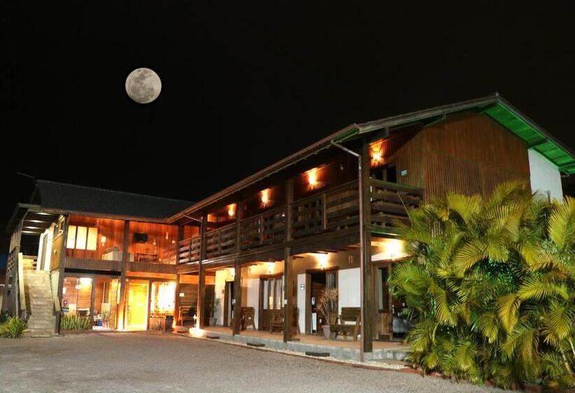 פנסיון Pousada Gauleses