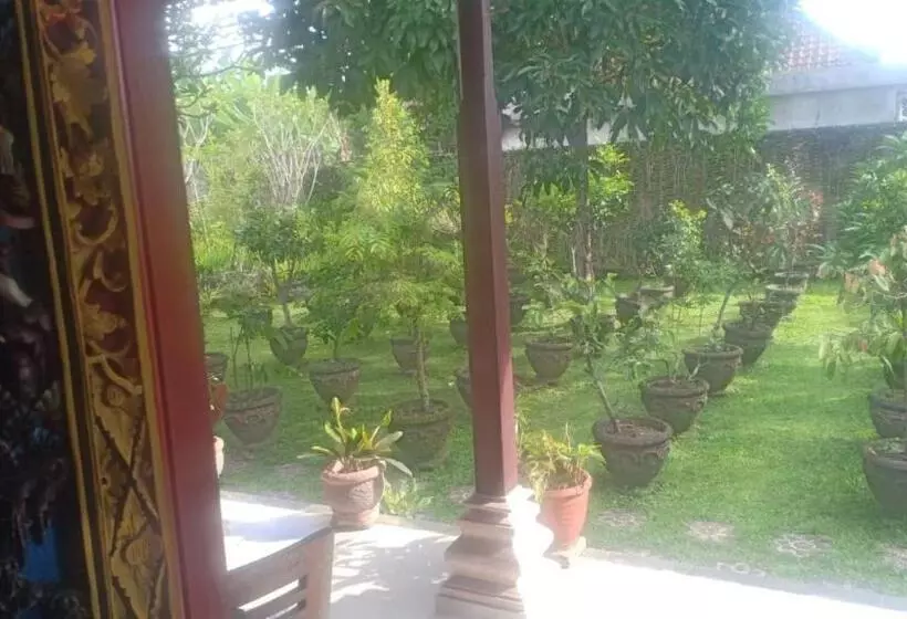 Majatalo Puri Agung Inn