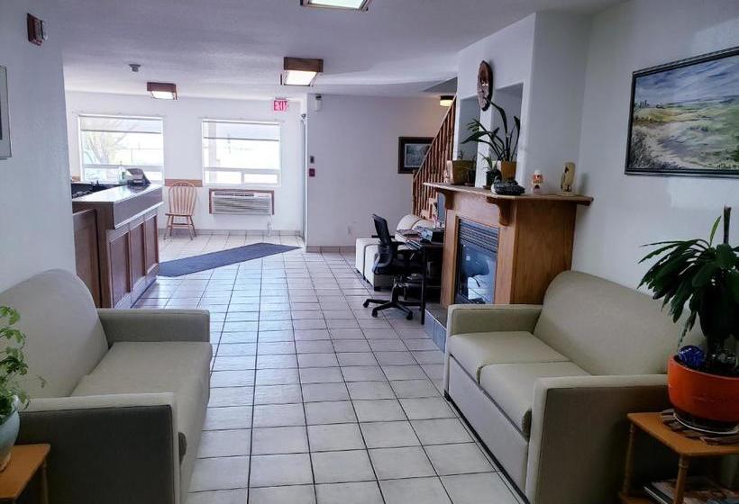 Hostel Travel Inn Resort & Campground