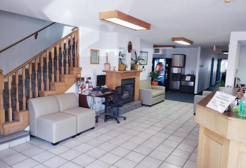 Hostel Travel Inn Resort & Campground