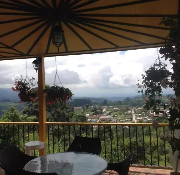 ホテル Finca Cardonales