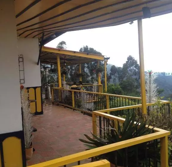 ホテル Finca Cardonales