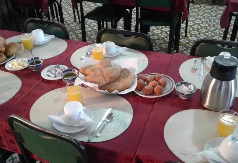 ホテル Hôtel La Gazelle Ouarzazate