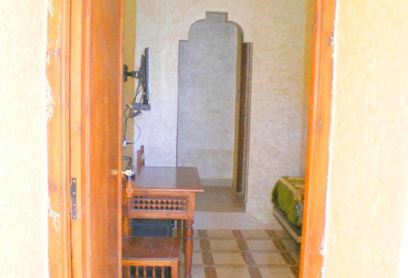 Отель Hôtel La Gazelle Ouarzazate