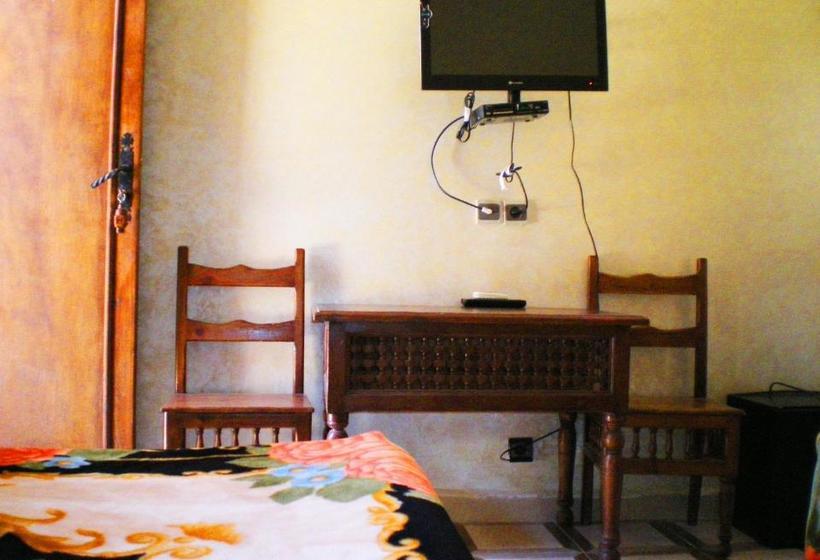 Отель Hôtel La Gazelle Ouarzazate