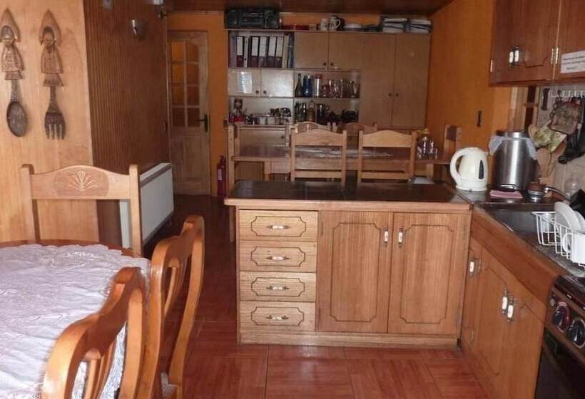 פנסיון Hostel Danicar Puerto Natales