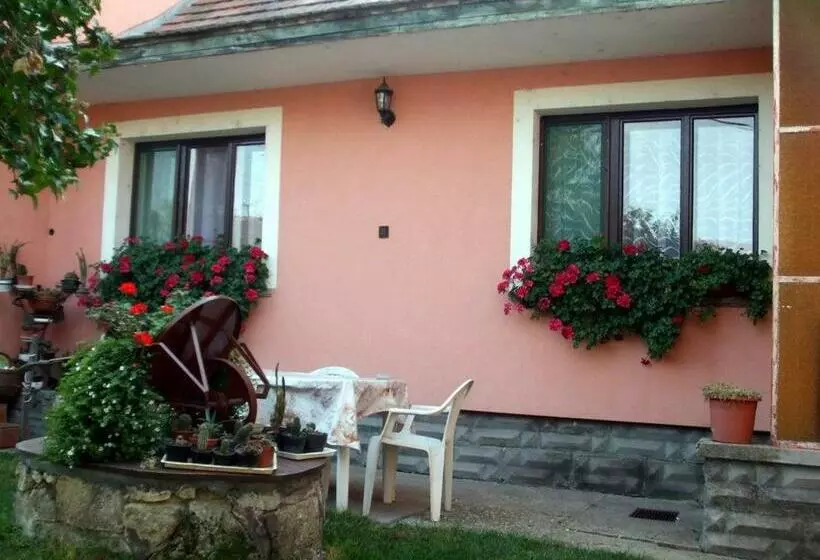 Majatalo Lugas Szallas