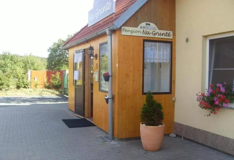 ペンション Penzion Na Gruntě