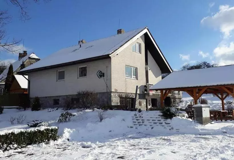Majatalo Penzion U Vichu