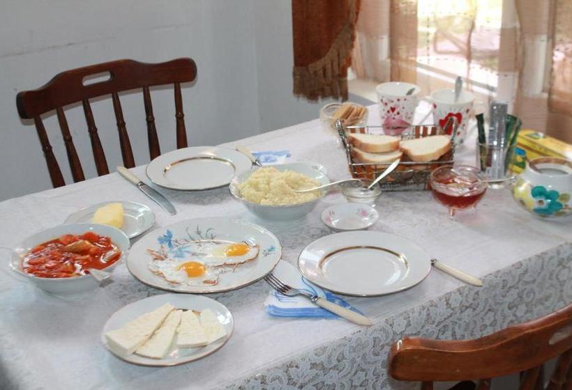 پانسیون Tlt Guest House