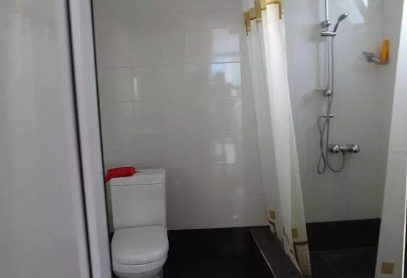 پانسیون Tlt Guest House