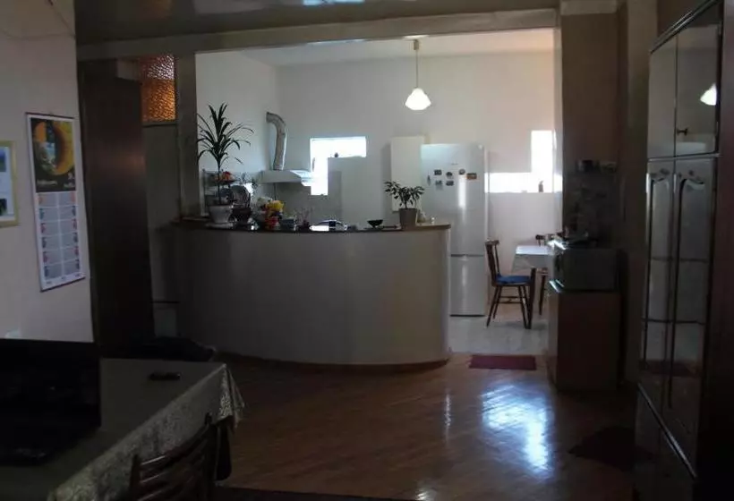 پانسیون Tlt Guest House
