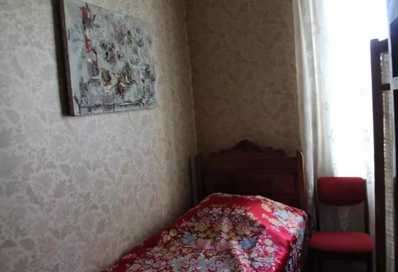 پانسیون Tlt Guest House