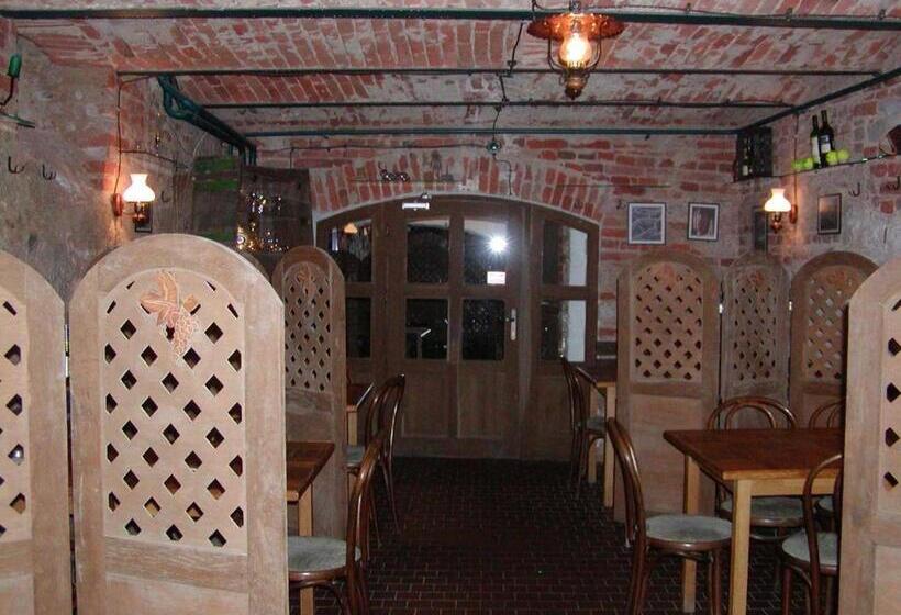 بنسيون Victoria   Penzion & Restaurant