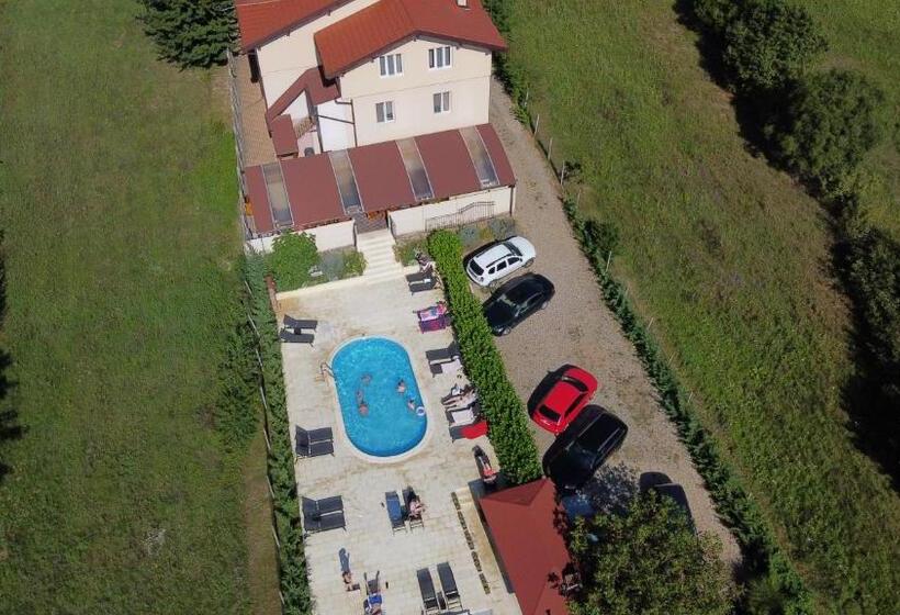 پانسیون Vila Carlos