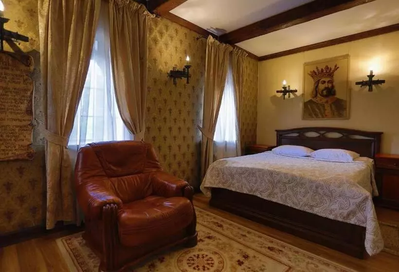 هتل Fortetsya Hetmana