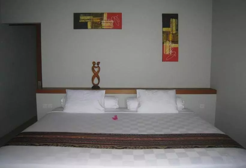 ペンション Cafe Alberto B And B