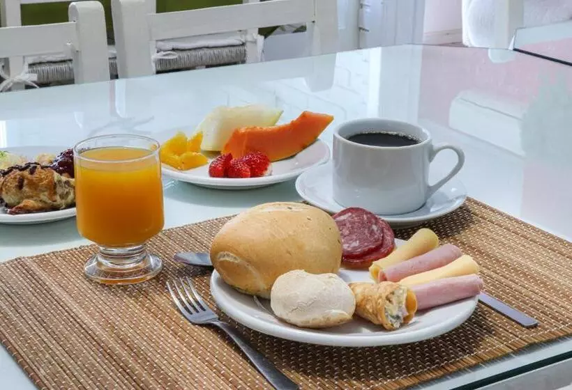 Pension  Pousada Tia Eni - Gramado