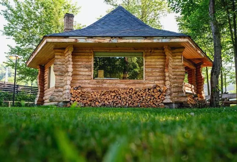 Pension Pîrîu' Morii