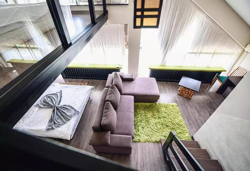 Pension Pîrîu' Morii