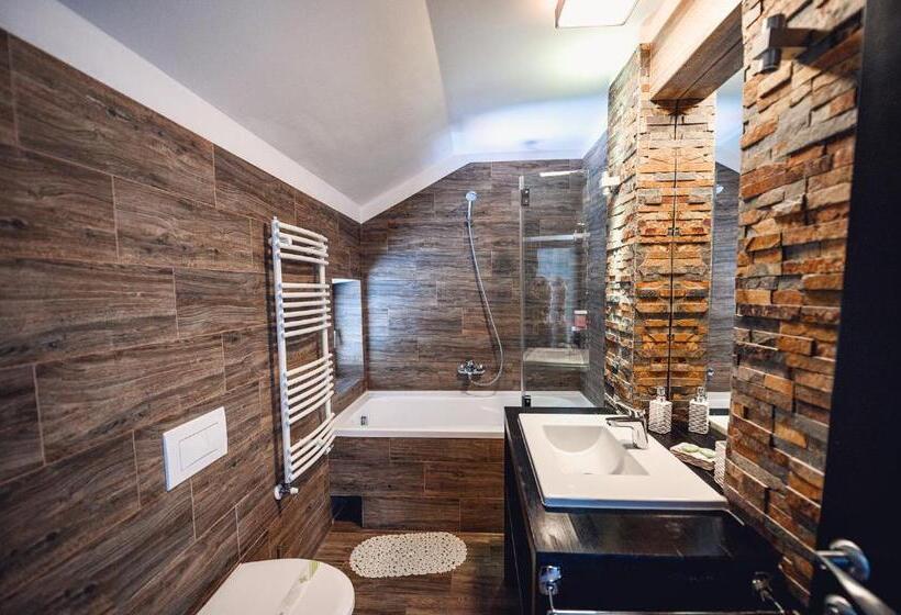 Pension Pîrîu' Morii