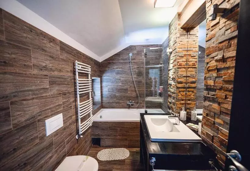 Pension Pîrîu' Morii