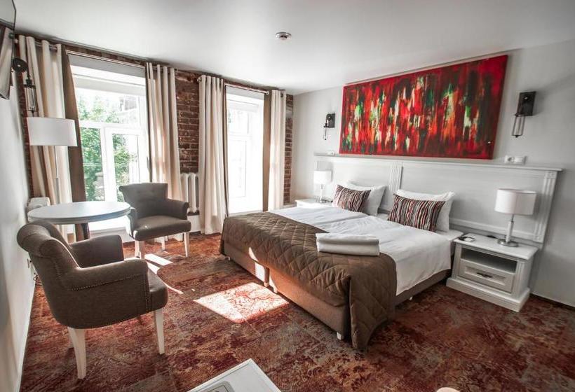 Apart Naumov Sretenka