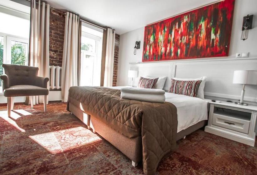 Apart Naumov Sretenka