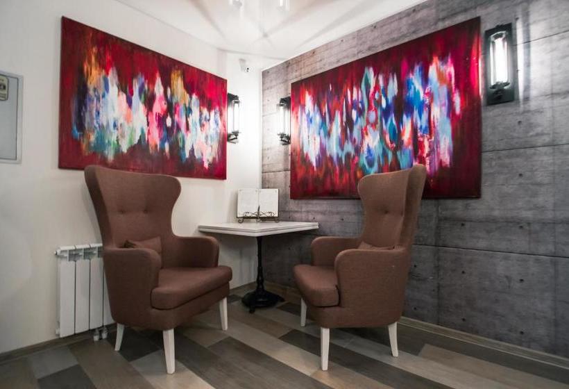 Apart Naumov Sretenka