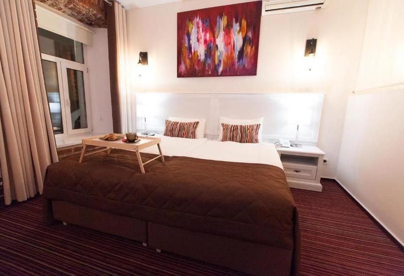 Apart Naumov Sretenka