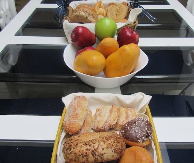 ベッドアンドブレックファースト Cholula Rooms