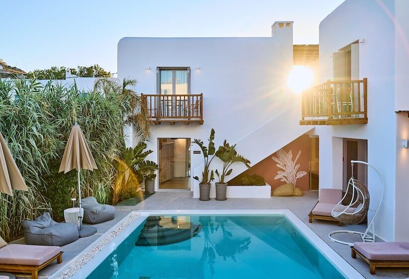 Adorno Beach Hotel And Suites