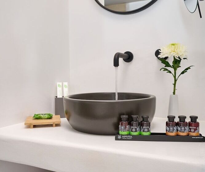 Adorno Beach Hotel And Suites