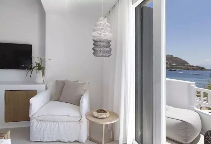 Adorno Beach Hotel And Suites